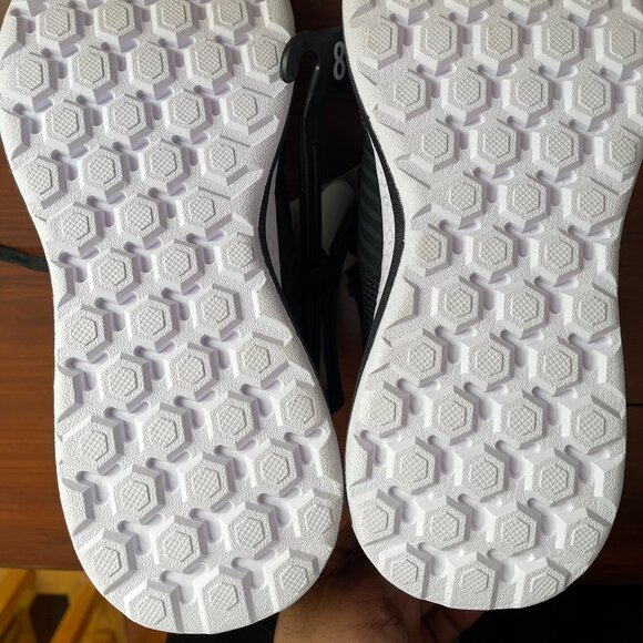 Women's Black Running Shoes - BNWT - Size 8 - Picture 5 of 7